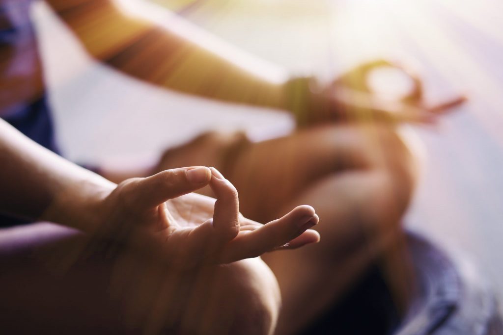 YOGA MODERNE – YOGA TRADITIONNEL